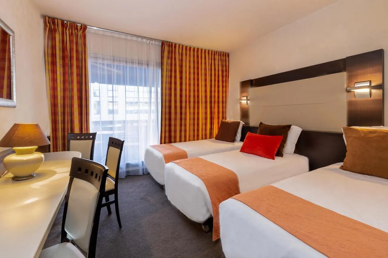 ***  סאן-לורן-דו-ואר The Originals City, Hotel Galaxie, Nice Aeroport צרפת