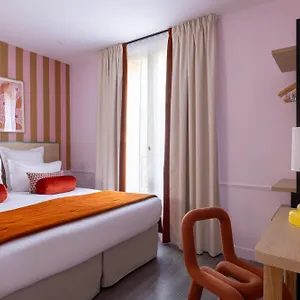 *** Hotel La Folie Des Pres - Saint-germain-des-pres Francia