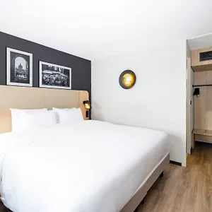 *** Hotel Campanile Sud - Pont De L'arc Francia